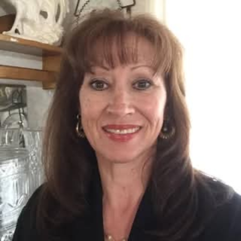Meet your Posher, Regina